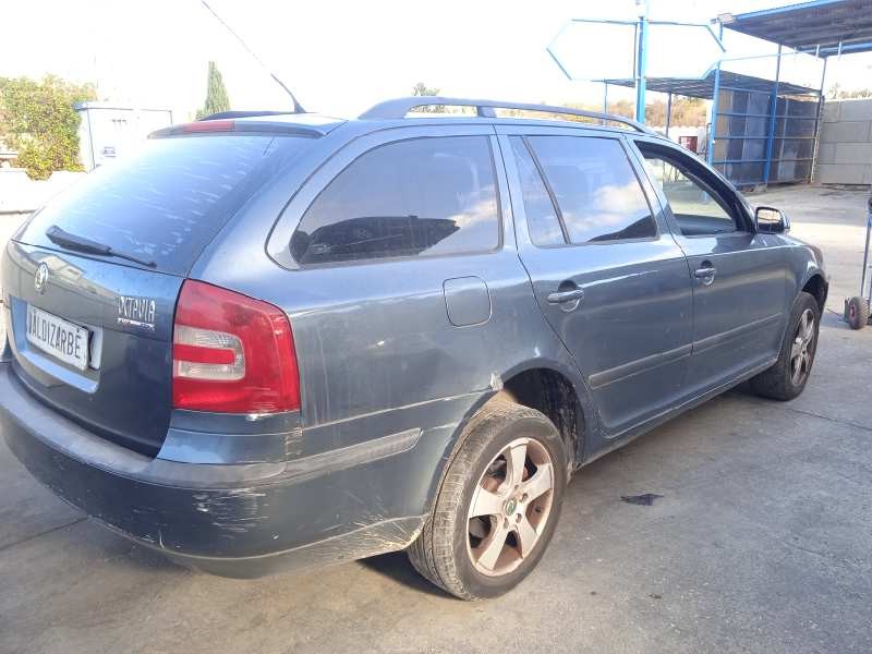 skoda octavia combi (1z5) del año 2006