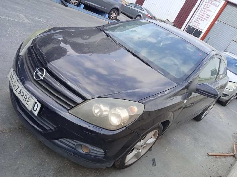 opel astra gtc del año 2005