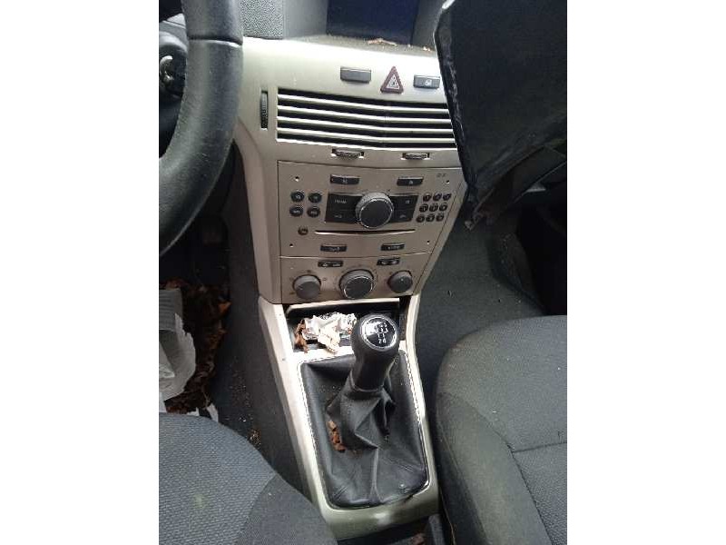 opel astra h berlina del año 2007