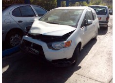 mitsubishi colt berlina 3 (z30) del año 2009