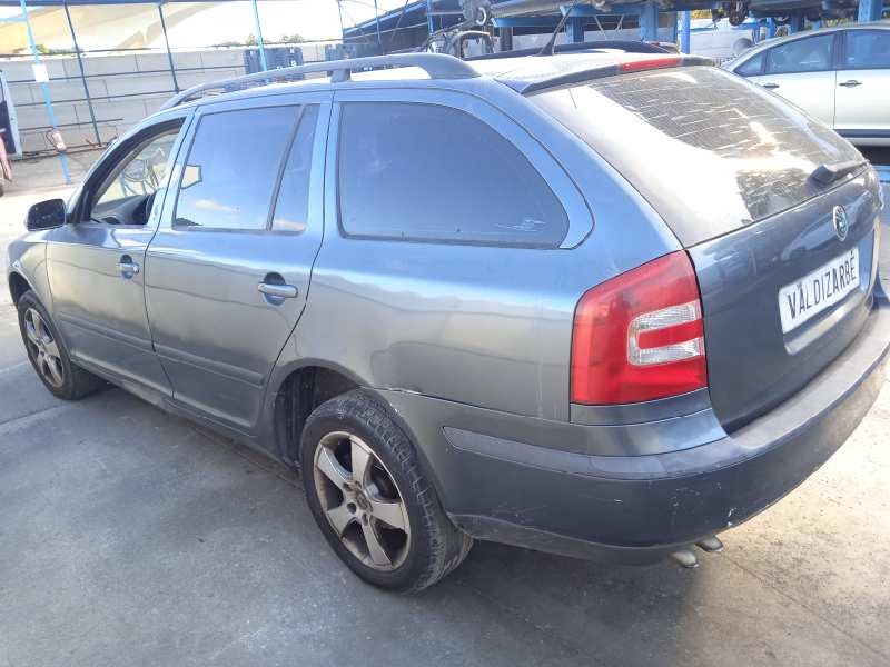 skoda octavia combi (1z5) del año 2006