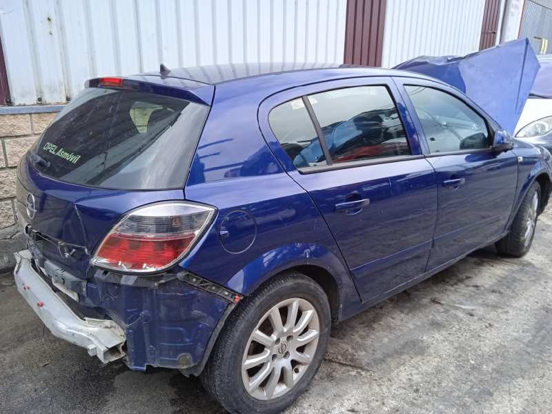 opel astra h berlina del año 2007