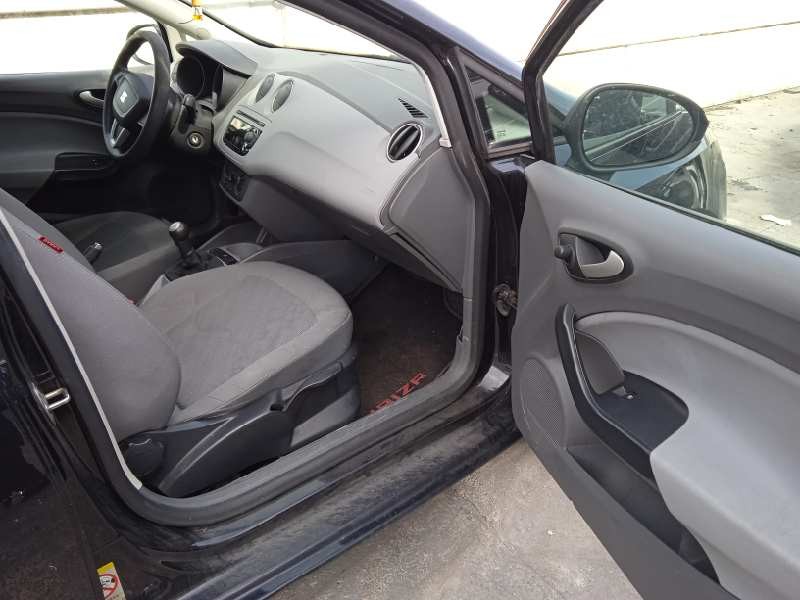 seat ibiza (6j5) del año 2010