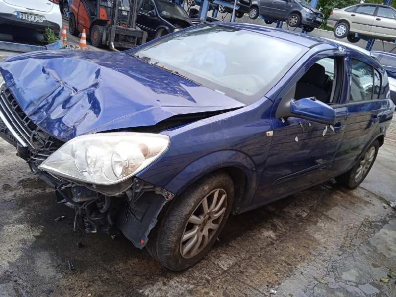 opel astra h berlina del año 2007