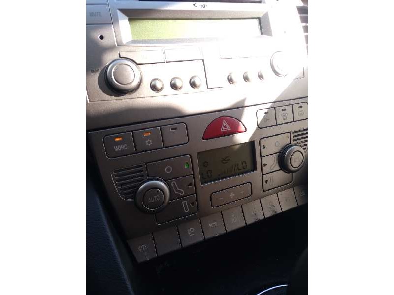 lancia ypsilon (101) del año 2008