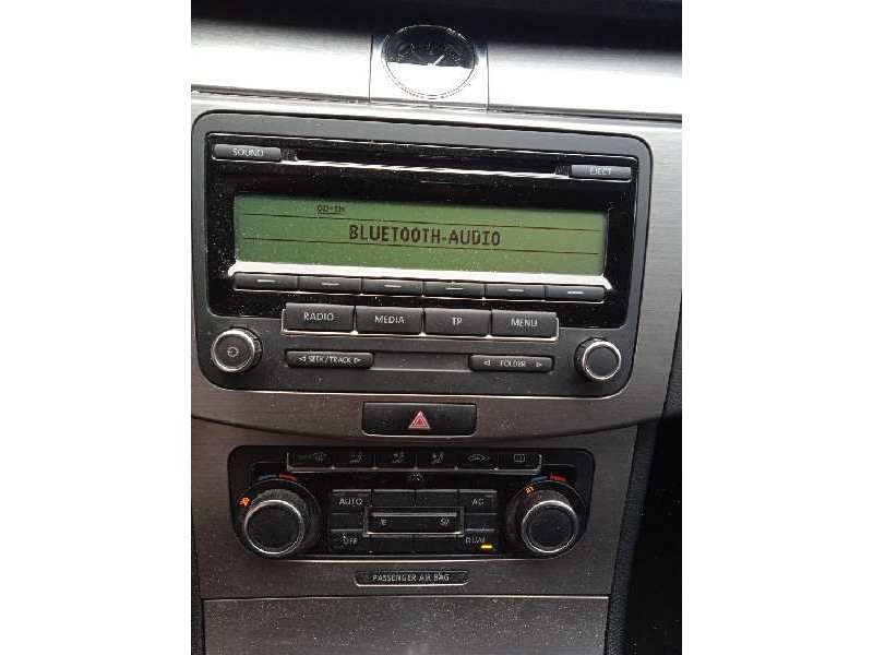 volkswagen passat lim. (362) del año 2011