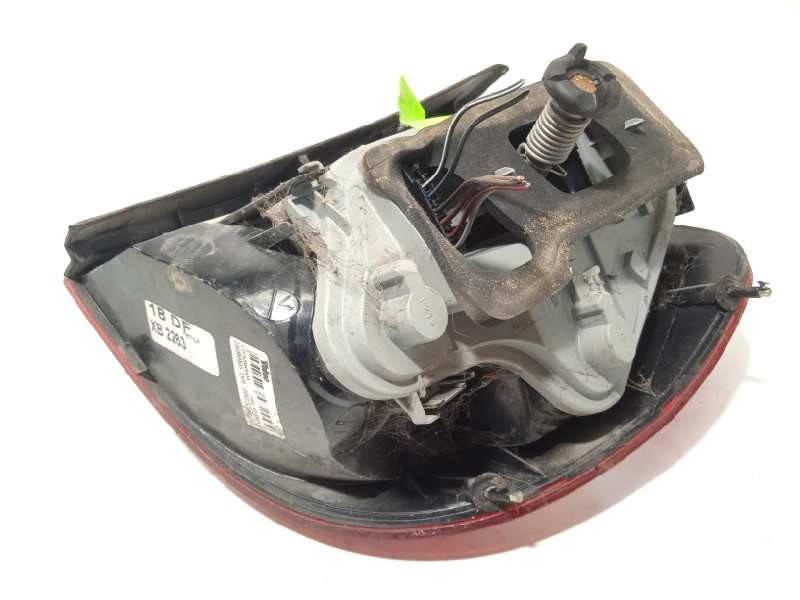 Recambio de piloto trasero izquierdo para volkswagen fox (5z1) básico referencia OEM IAM 5Z0945095A  