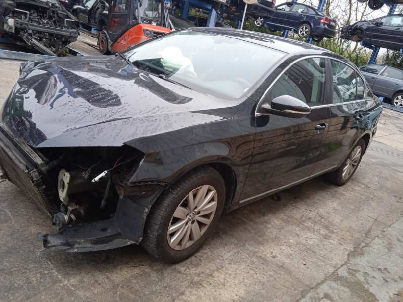 volkswagen passat lim. (362) del año 2011