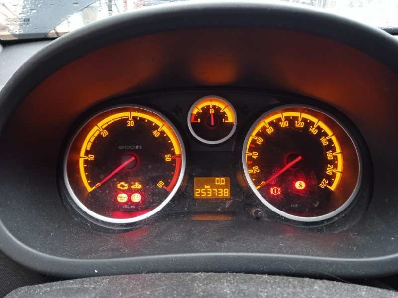 opel corsa d del año 2008