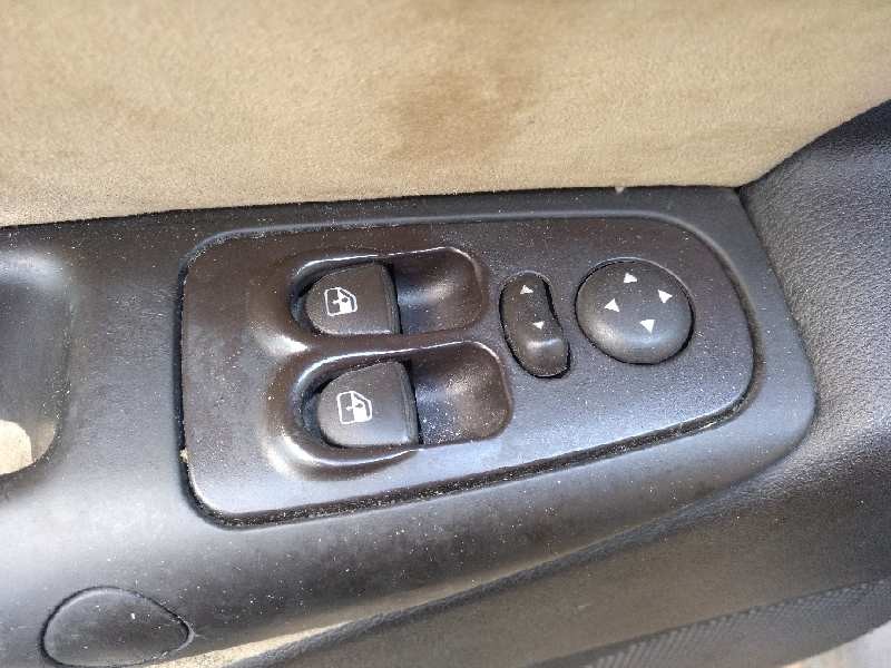 lancia ypsilon (101) del año 2008