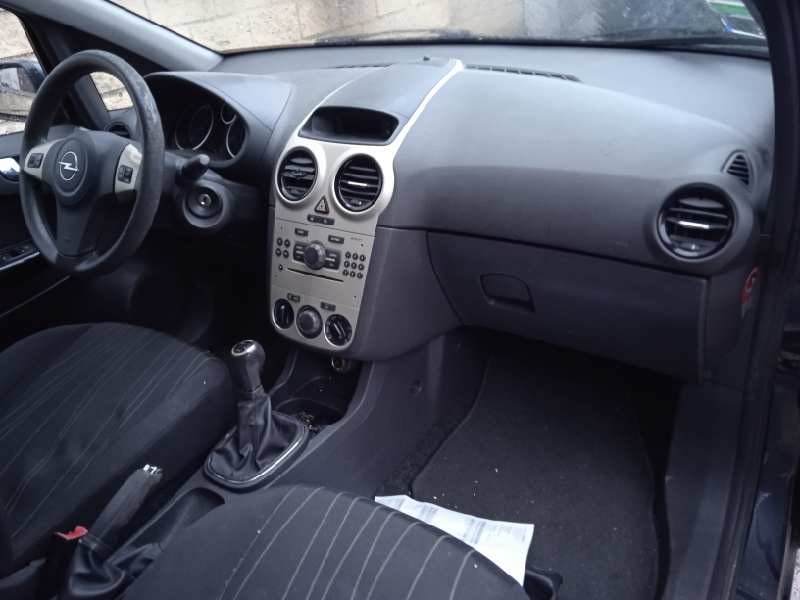 opel corsa d del año 2008