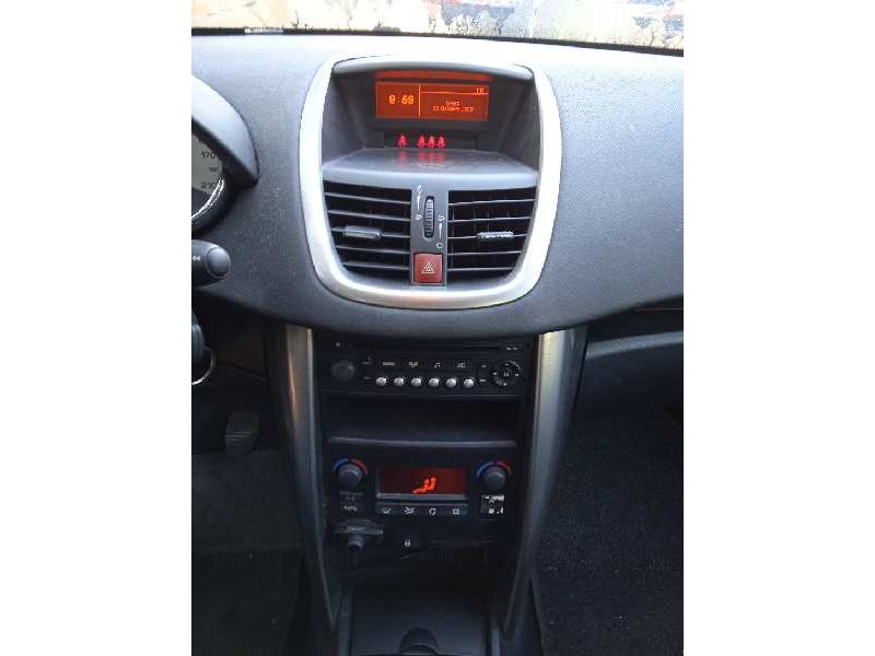 peugeot 207 del año 2008