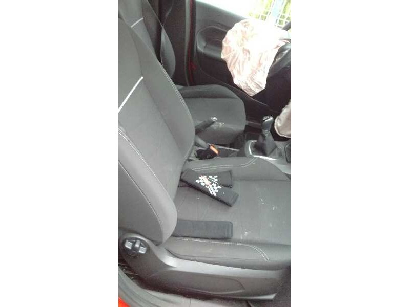 ford fiesta (ccn) del año 2014