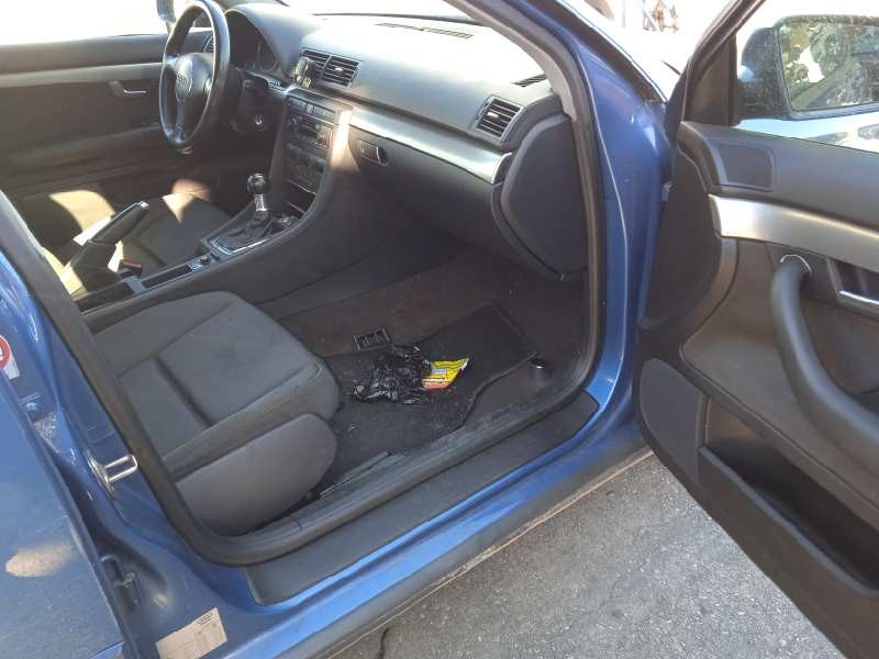 audi a4 berlina (8e) del año 2001