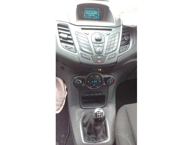 ford fiesta (ccn) del año 2014