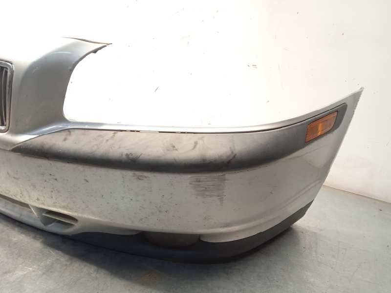 Recambio de paragolpes delantero para volvo s80 berlina 2.9 cat referencia OEM IAM 39983447  