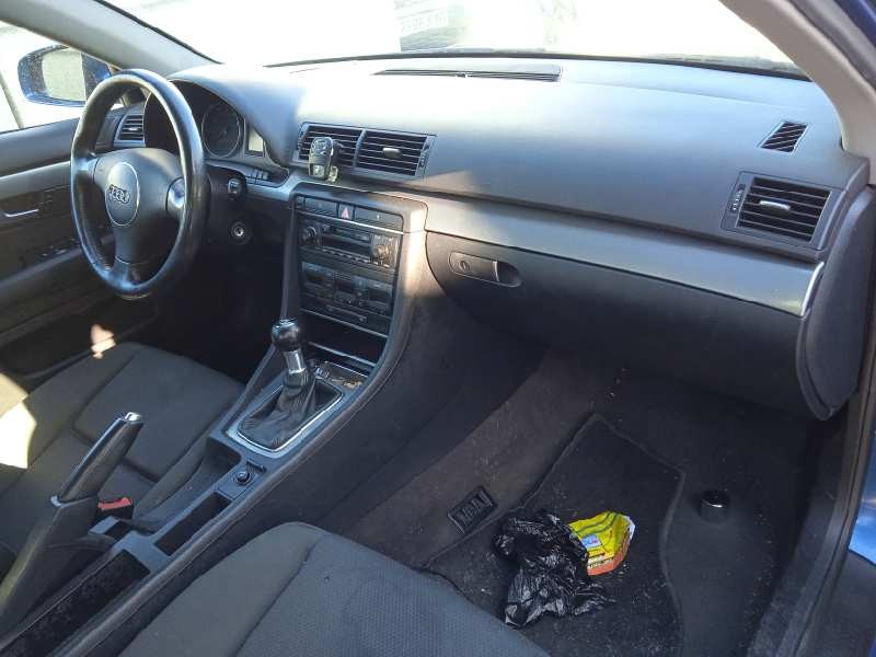 audi a4 berlina (8e) del año 2001