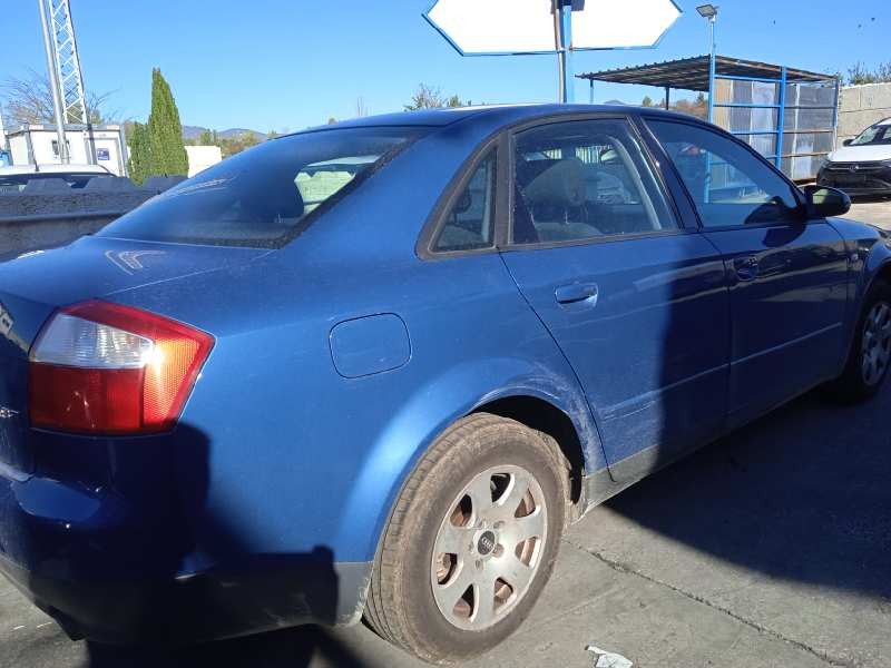audi a4 berlina (8e) del año 2001