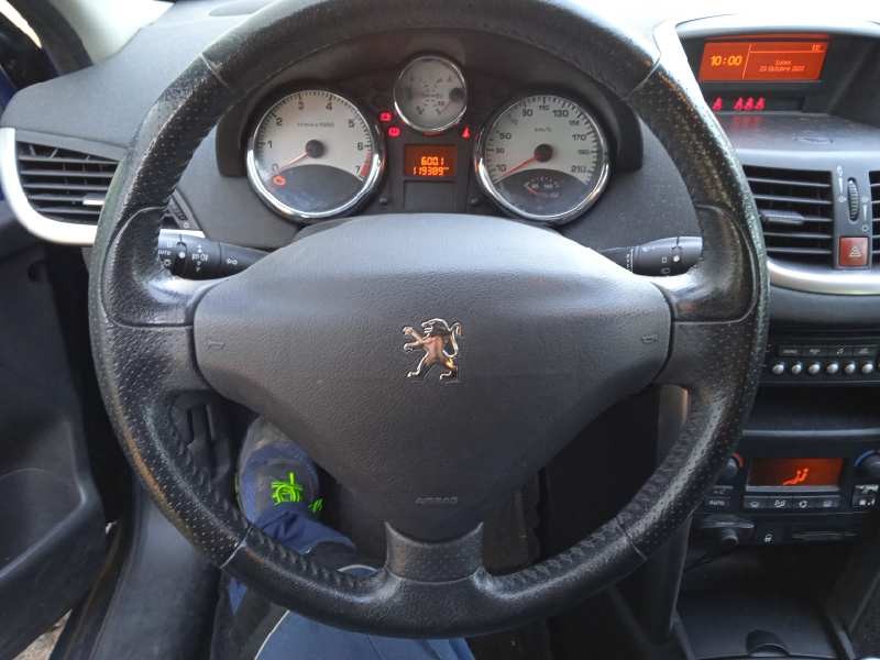 peugeot 207 del año 2008