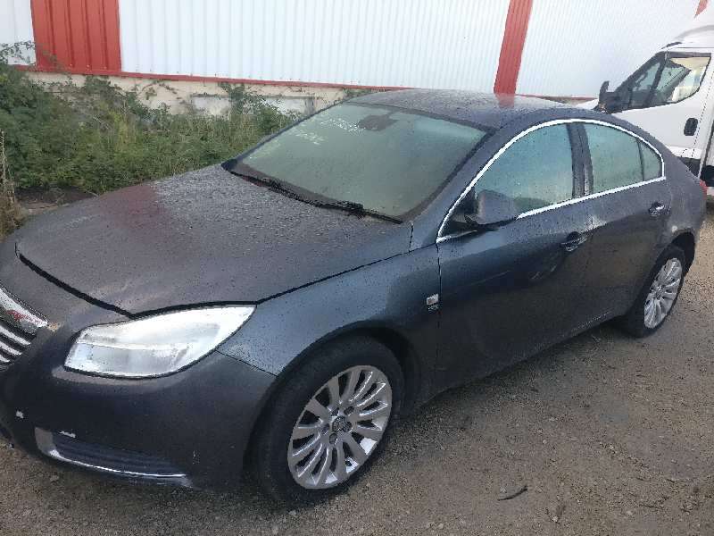 OPEL INSIGNIA BERLINA