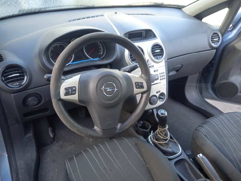 opel corsa d del año 2008
