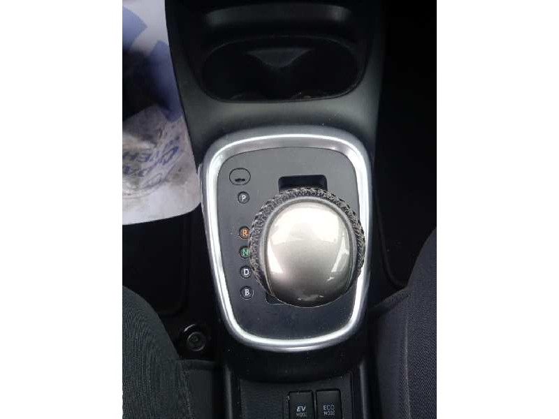 toyota yaris del año 2016