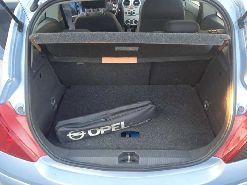 opel corsa d del año 2008