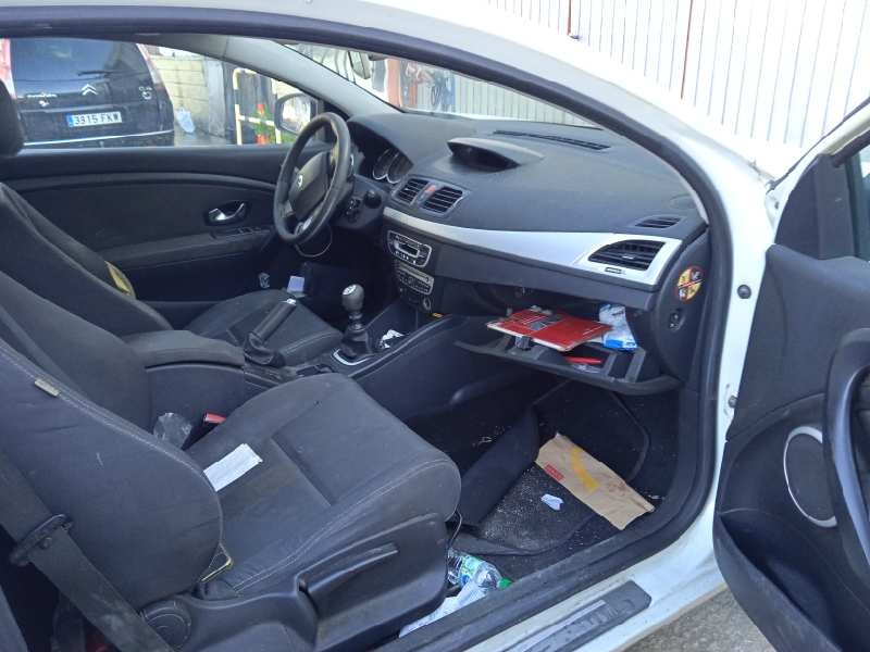 renault megane iii coupe del año 2010