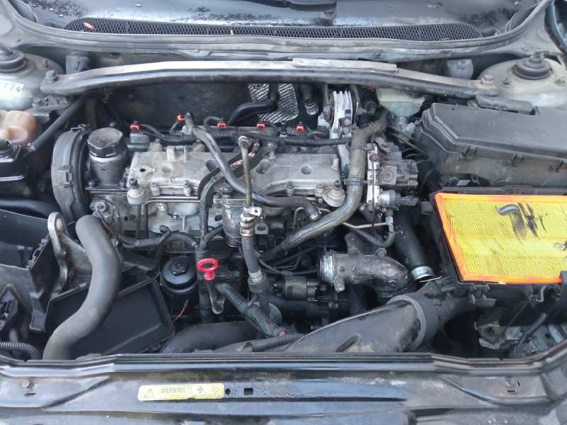 volvo s60 berlina del año 2001