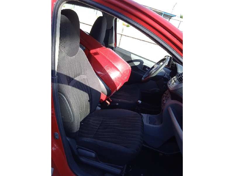 nissan pixo (uao) del año 2010