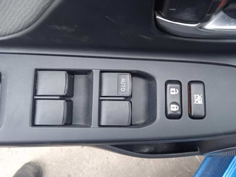 toyota yaris del año 2016