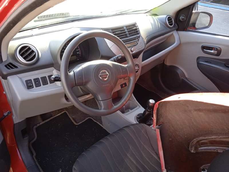 nissan pixo (uao) del año 2010