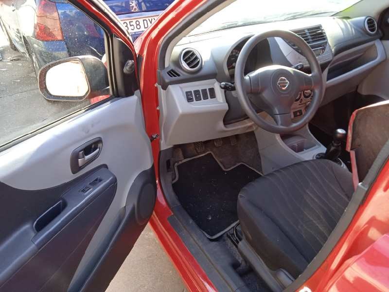 nissan pixo (uao) del año 2010