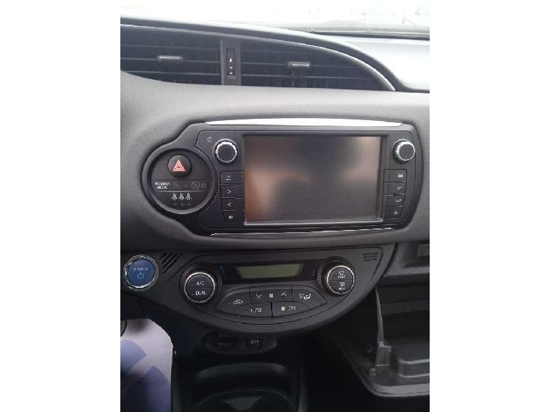 toyota yaris del año 2016