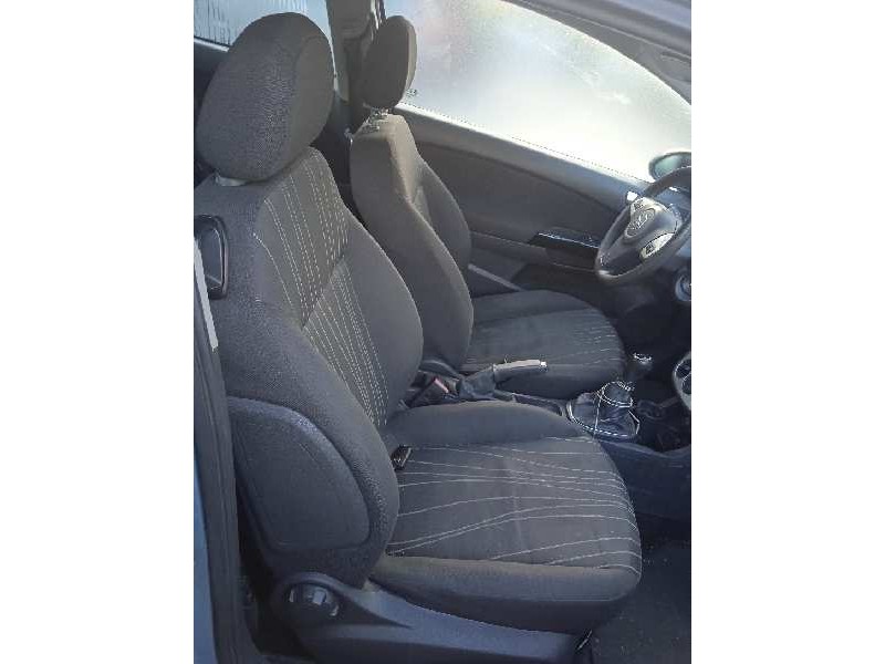 opel corsa d del año 2008