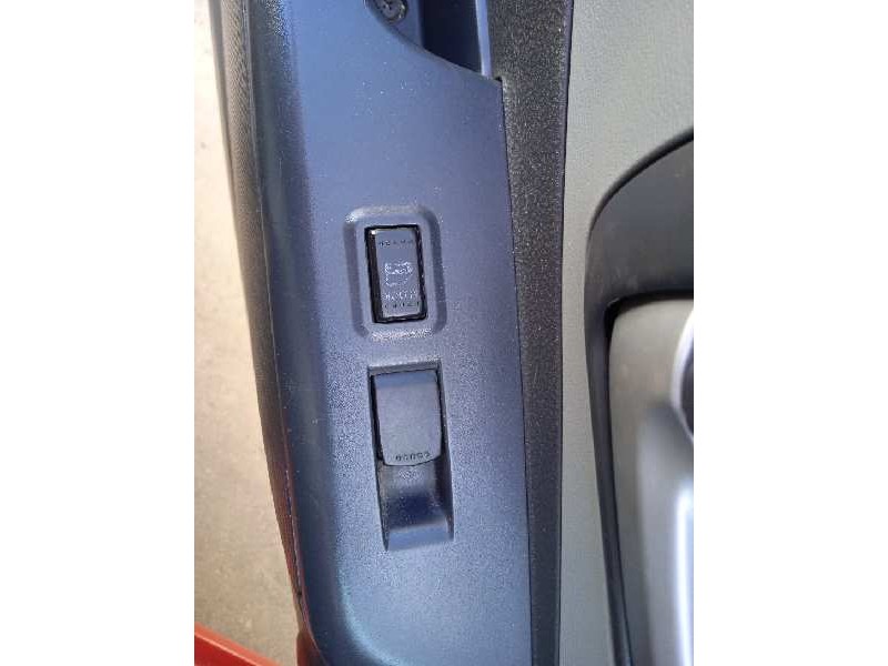 nissan pixo (uao) del año 2010