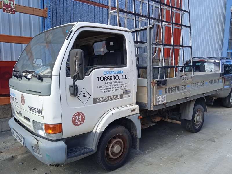nissan cabstar del año 1999