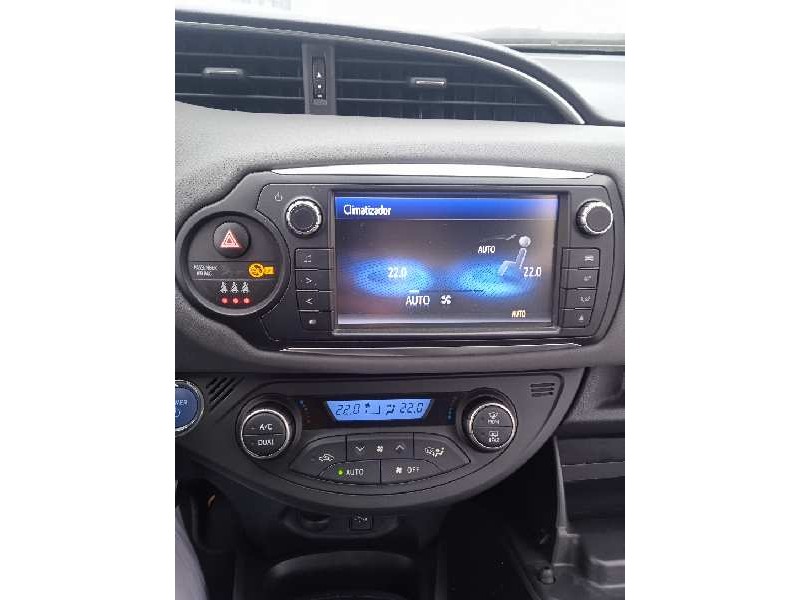 toyota yaris del año 2016