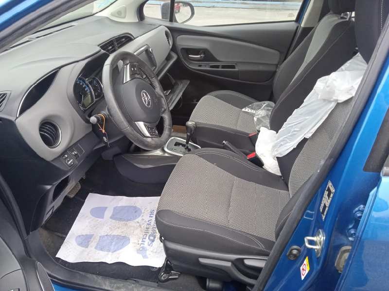 toyota yaris del año 2016