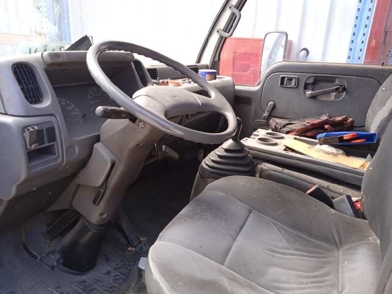 nissan cabstar del año 1999