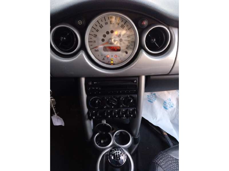 bmw mini (r50,r53) del año 2004