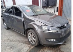 VOLKSWAGEN POLO (6R1)