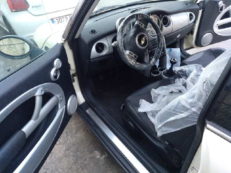 bmw mini (r50,r53) del año 2004