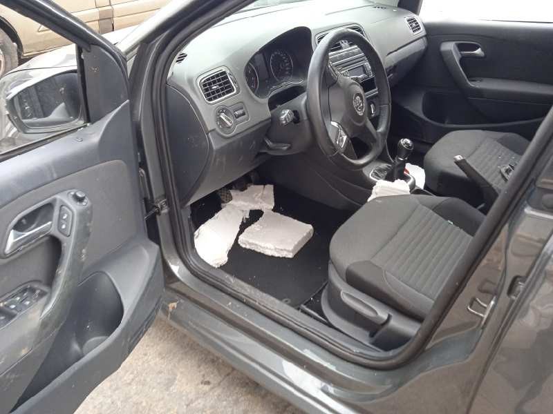 volkswagen polo (6r1) del año 2014