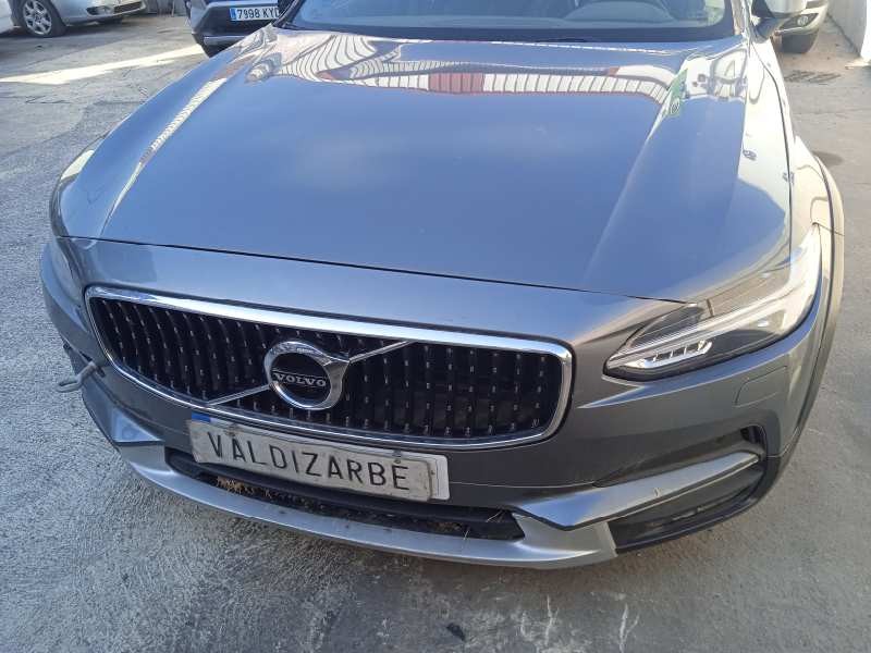 volvo v90 cross country del año 2019