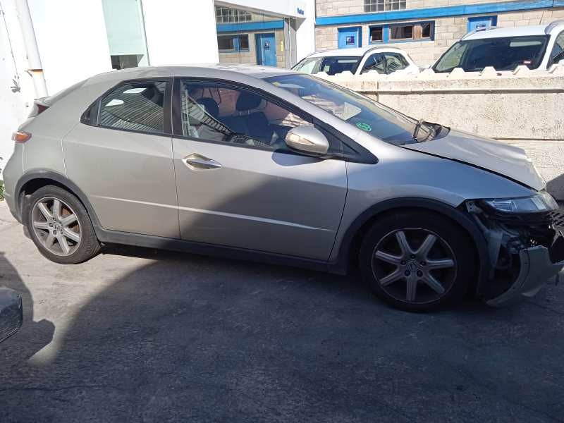 honda civic berlina 5 (fk) del año 2008