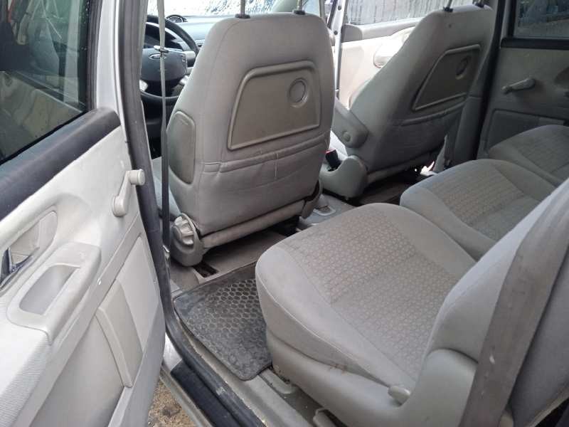 ford galaxy (vy) del año 2005