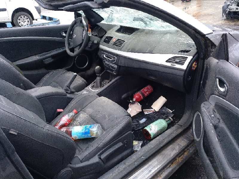 renault megane iii coupé-cabrio del año 2011