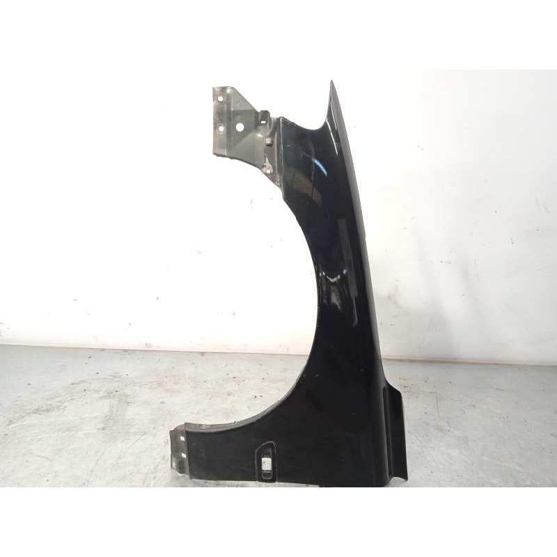 Recambio de aleta delantera izquierda para volvo v70 familiar 2.4 diesel referencia OEM IAM 30796492  