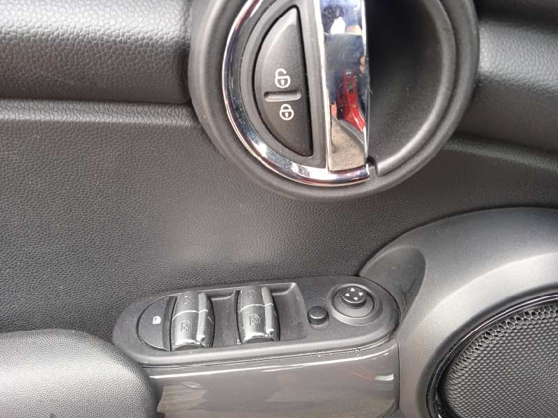 mini mini 5-trg. (f55) del año 2017